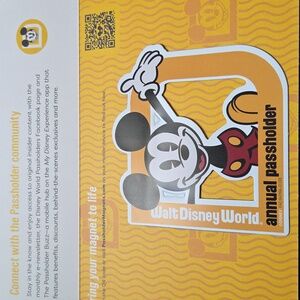 Walt Disney World Mickey Mouse Annual Passholder Magnet